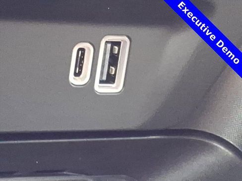 New 2025 Alfa Romeo Tonale Veloce w/ Premium Package image 24