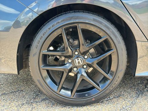 Used 2022 Honda Civic Sport image 8