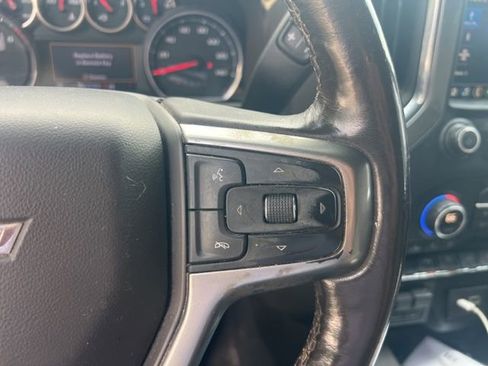 Used 2019 Chevrolet Silverado 1500 LTZ AWD/4WD image 11