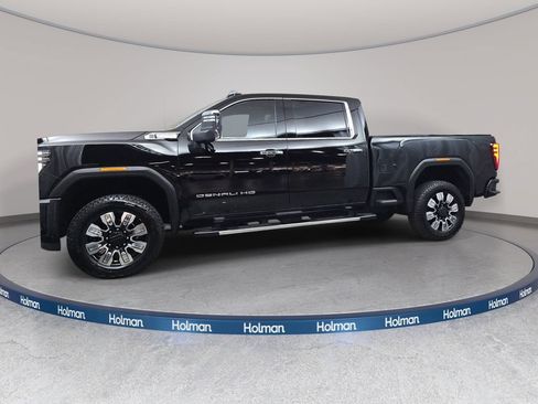 Used 2024 GMC Sierra 2500 Denali w/ Denali Reserve Package AWD/4WD image 9