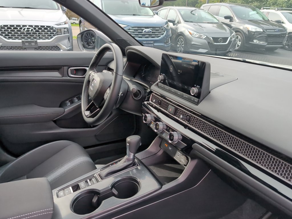 Used 2023 Honda Civic Sport image 7