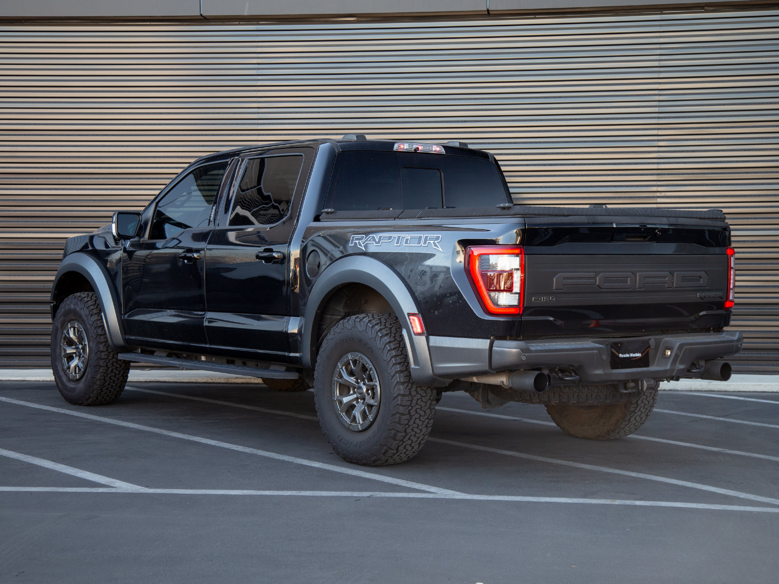 Used 2022 Ford F150 Raptor w/ Raptor 37 Performance Package AWD/4WD image 3
