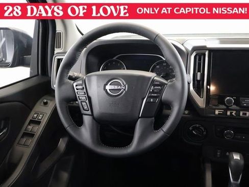 New 2025 Nissan Frontier SV w/ SV Convenience Package image 11