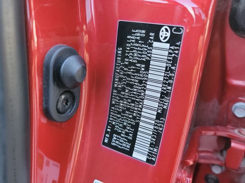 Used 2021 Toyota Corolla LE image 22