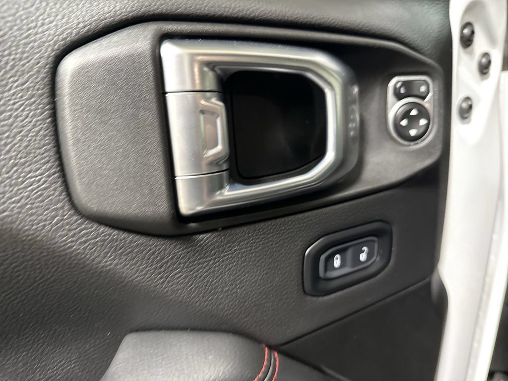 Used 2023 Jeep Gladiator Rubicon w/ LED Lighting Group AWD/4WD image 21