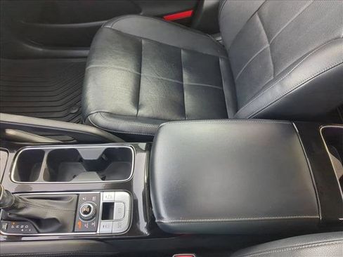 Used 2022 Kia Telluride EX w/ EX Premium Package image 15