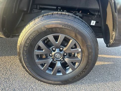 Certified 2023 Toyota Tacoma SR5 image 19