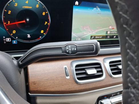 Used 2020 Mercedes-Benz GLE 350 4MATIC image 16