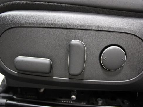 Used 2024 Hyundai Kona Limited FWD image 20