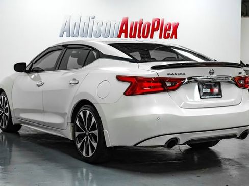 Used 2016 Nissan Maxima SR image 11