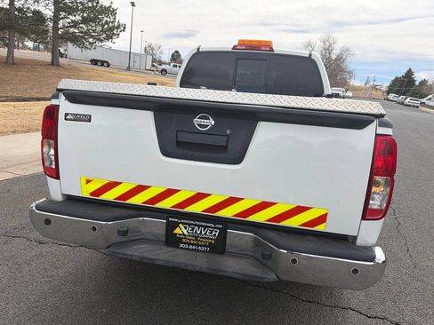 Used 2018 Nissan Frontier SV AWD/4WD image 7