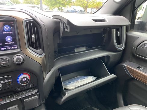 Used 2023 Chevrolet Silverado 2500 High Country w/ Z71 Off-Road Package image 32