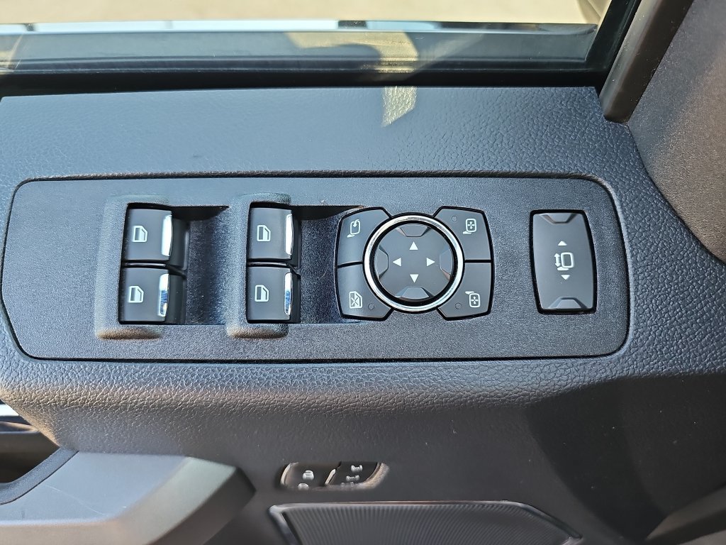 Used 2022 Ford F250 Platinum AWD/4WD image 27