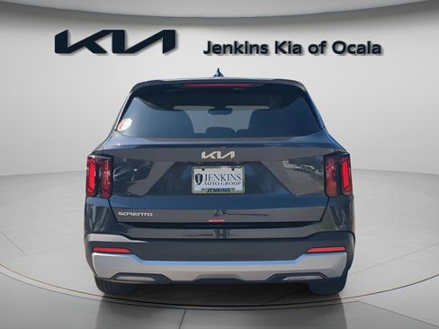 New 2026 Kia Sorento LX image 4