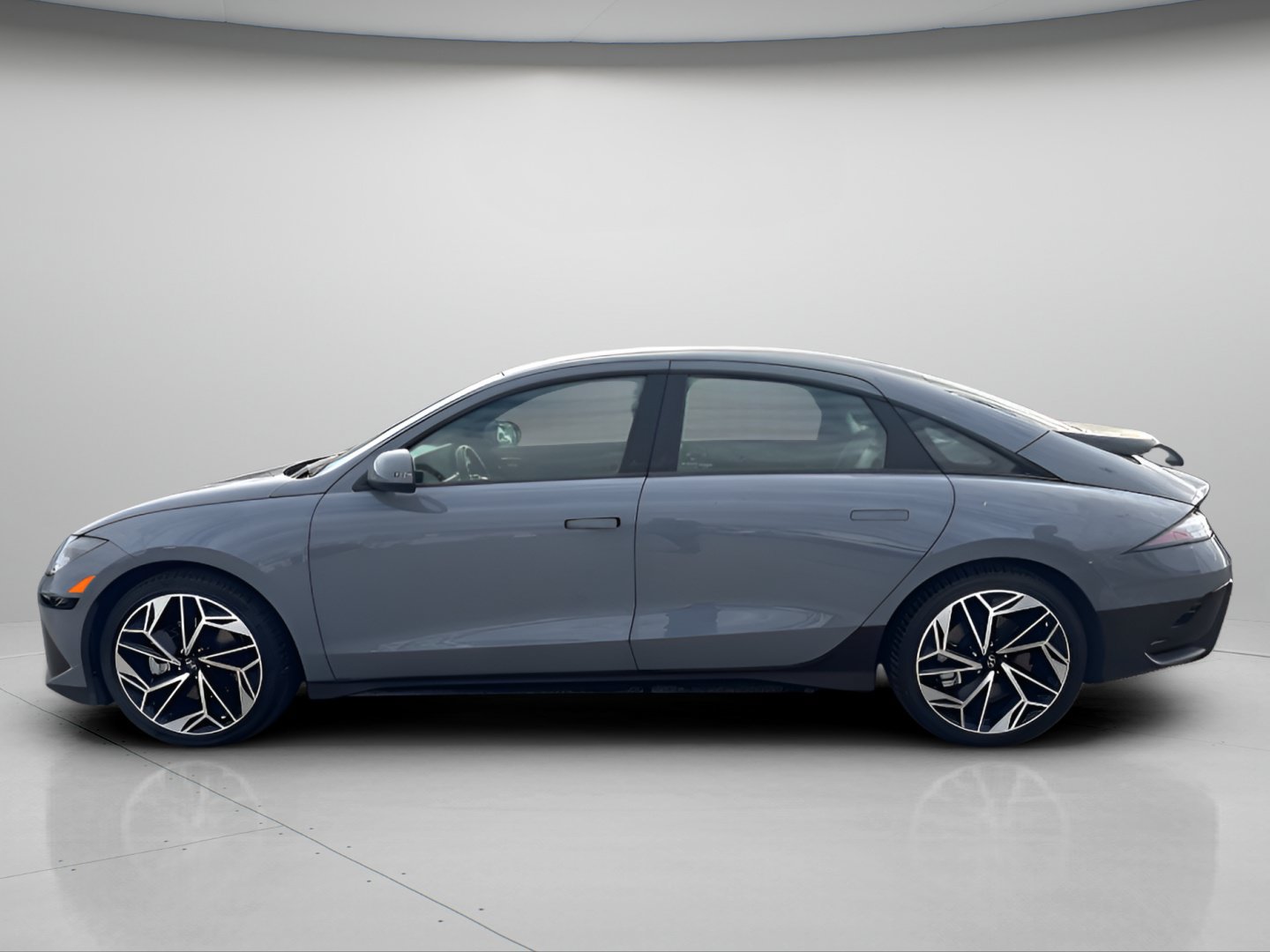 Used 2023 Hyundai Ioniq 6 SEL AWD/4WD image 12