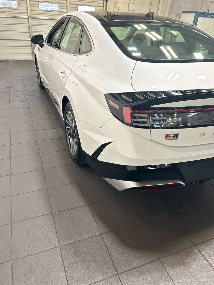 Used 2026 Hyundai Sonata SEL FWD image 8