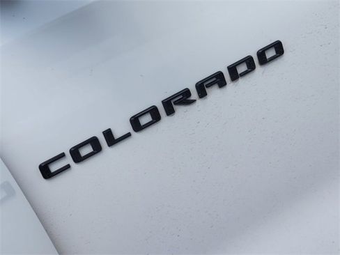 Used 2024 Chevrolet Colorado Trail Boss w/ Advanced Trailering Package AWD/4WD image 10