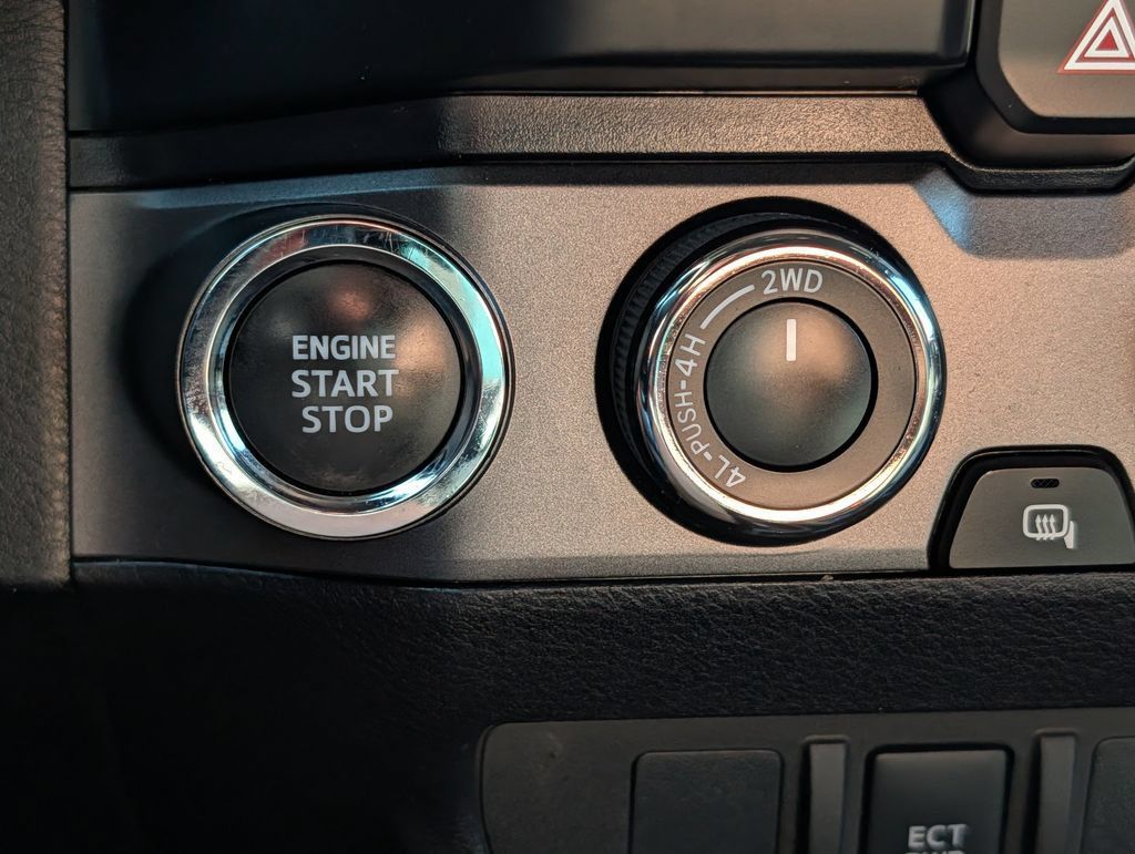 Used 2023 Toyota Tacoma TRD Off-Road AWD/4WD image 29