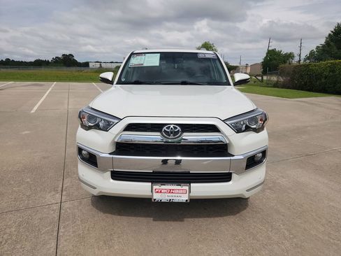 Used 2018 Toyota 4Runner Limited AWD/4WD image 9