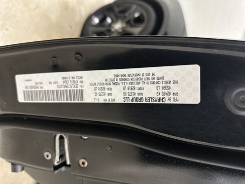 Used 2011 Dodge Charger R/T RWD image 35