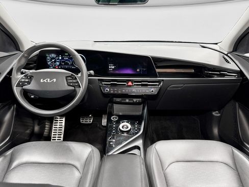 Used 2023 Kia Niro Wave w/ Wave Preserve Package FWD image 16