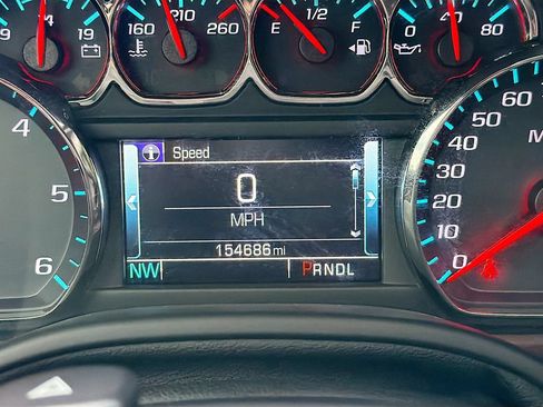 Used 2018 GMC Yukon XL SLT w/ Premium Edition AWD/4WD image 14