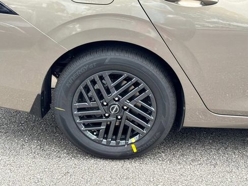 New 2026 Nissan Sentra SV w/ SV Convenience Package FWD image 11