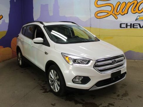 Used 2019 Ford Escape SEL w/ Sun & Style Package AWD/4WD image 4
