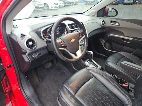 Used 2020 Chevrolet Sonic Premier image 12