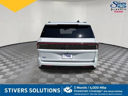 Used 2025 Lincoln Navigator Reserve w/ Jet Appearance Package AWD/4WD image 7