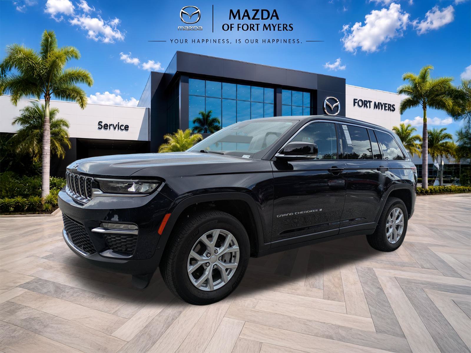 Used 2024 Jeep Grand Cherokee Limited w/ Luxury Tech Group II RWD image 9