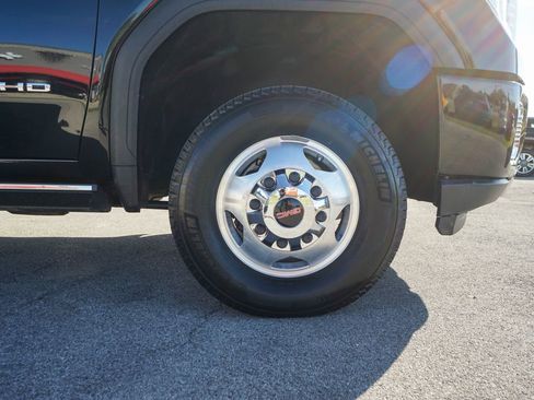 Used 2023 GMC Sierra 3500 Denali w/ Denali Ultimate Package image 5