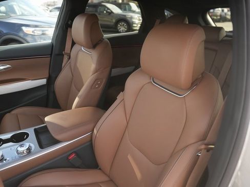 Used 2026 Genesis GV70 2.5T Advanced image 10