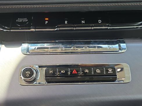 New 2025 Lincoln Aviator 2WD w/ Equipment Group 101A image 21