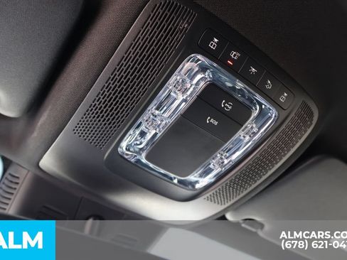 Used 2024 Mercedes-Benz GLB 250 image 41