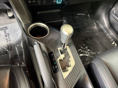 Used 2015 Toyota RAV4 Limited image 21