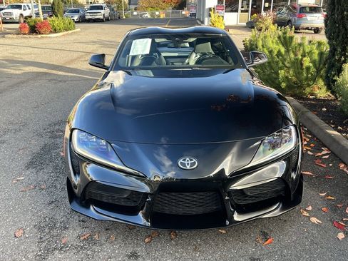Used 2022 Toyota Supra image 5