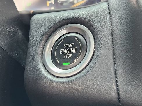 Used 2022 Chevrolet Tahoe Z71 AWD/4WD image 16