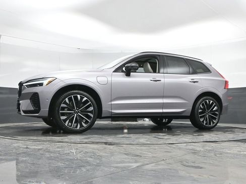 New 2026 Volvo XC60 T8 Ultra w/ Protection Package Premier image 42