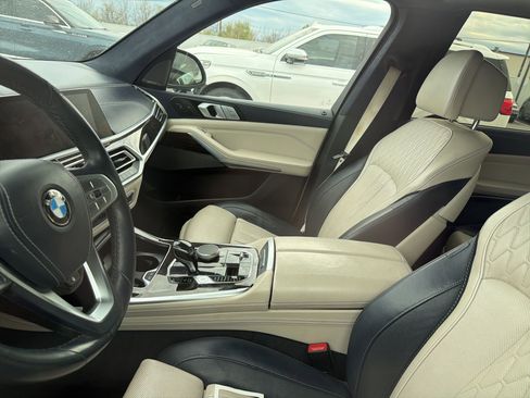 Used 2019 BMW X7 xDrive40i w/ Premium Package image 11