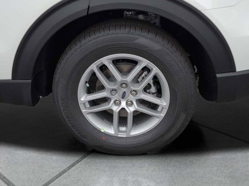 New 2025 Ford Explorer Active w/ Active Comfort Package image 17