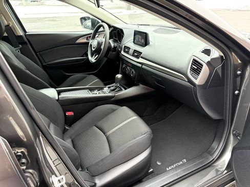 Used 2018 MAZDA MAZDA3 Sport w/ Preferred Equipment Package image 8