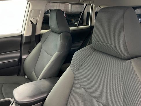 Used 2024 Toyota RAV4 LE image 17