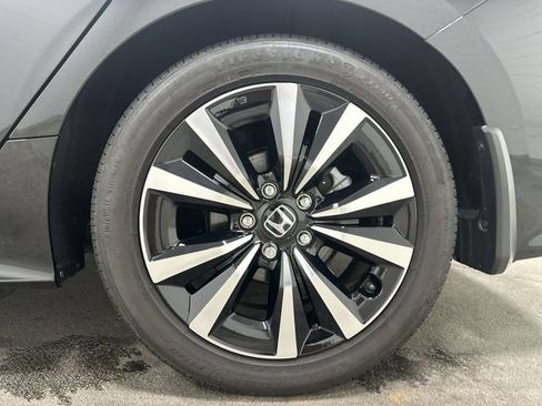 Used 2024 Honda Civic EX image 11