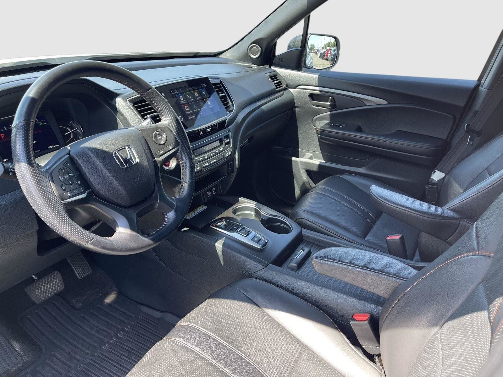 Used 2023 Honda Passport TrailSport image 4