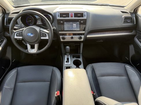 Used 2017 Subaru Outback 2.5i Limited image 13