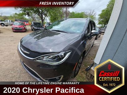 Used 2020 Chrysler Pacifica Limited w/ Advanced Safetytec Group