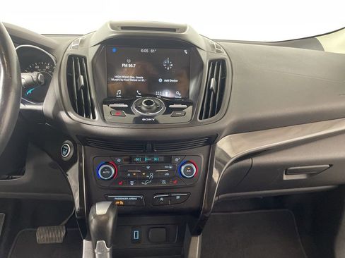 Used 2017 Ford Escape Titanium FWD image 15