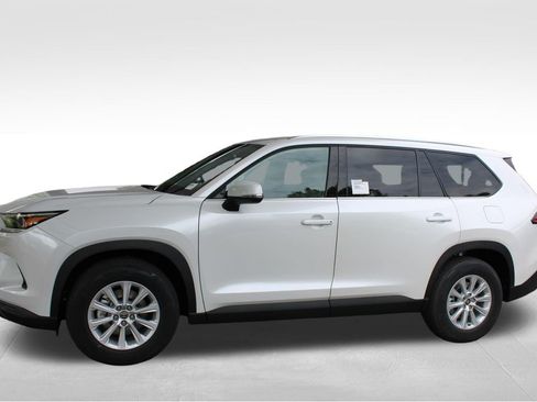 New 2026 Toyota Grand Highlander AWD image 10