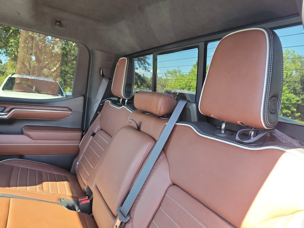 Used 2024 GMC Sierra 1500 Denali Ultimate AWD/4WD image 23